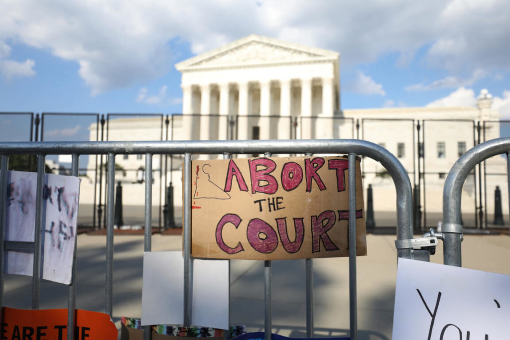 墮胎權遭推翻 民調：美國人對最高法院看法變差