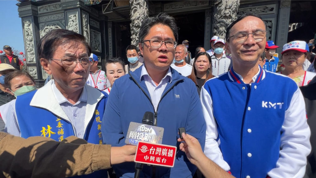 林明溱父子宣布不選2024立委 民進黨：想騙幾次
