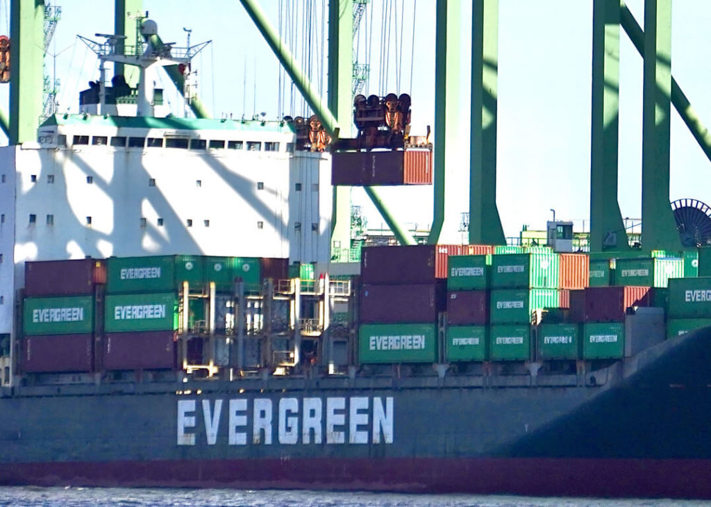 擬斥資逾378億元 長榮訂造23艘貨櫃輪