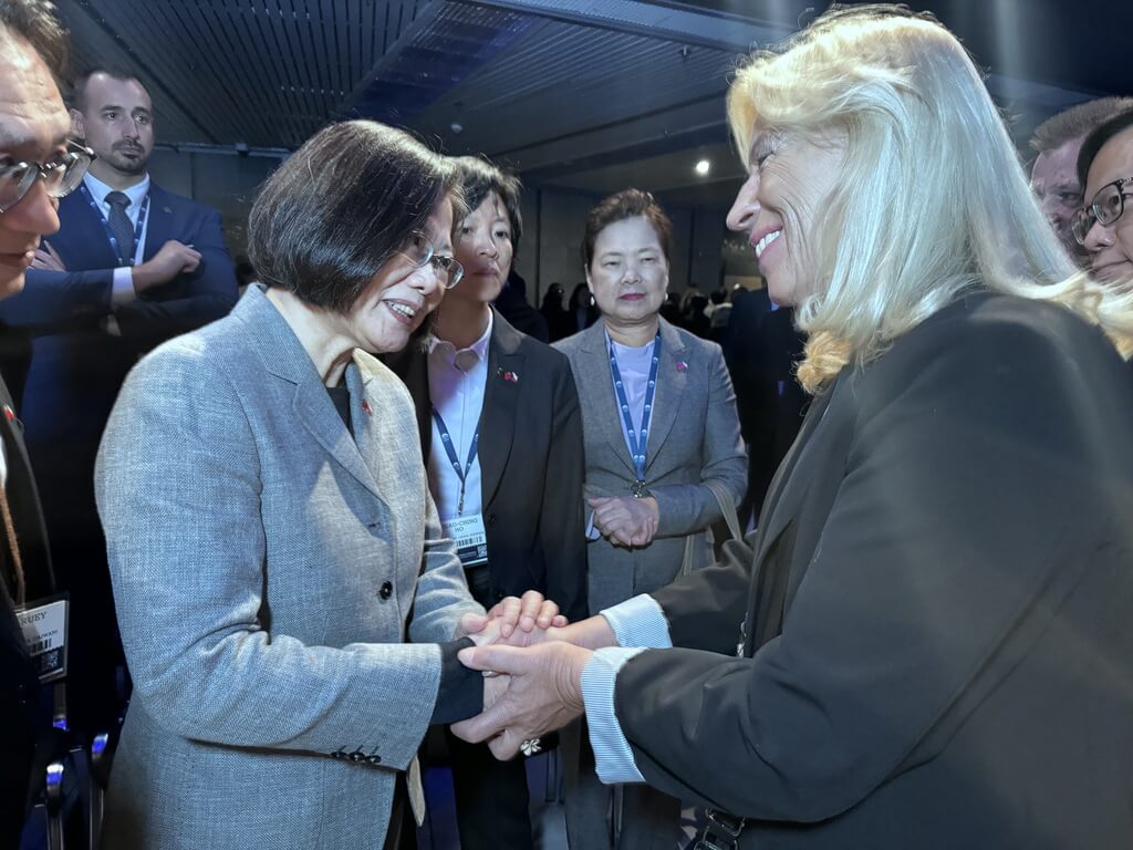 捷克公元兩千論壇開幕晚會蔡英文與維特齊互動密切– 芋傳媒TaroNews